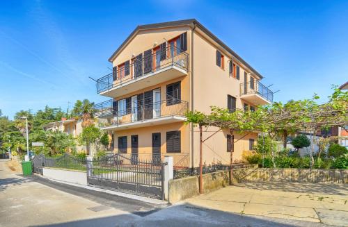 Apartment Ljiljana 1553 - Location saisonnière - Novigrad
