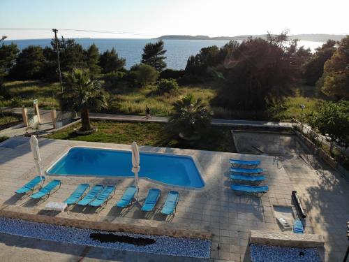 Emma's Studios in Lassi