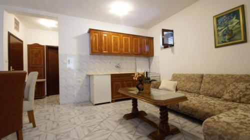 Apartment Glomazic