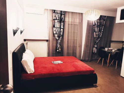 Deluxe Lilian Deluxe Lilian