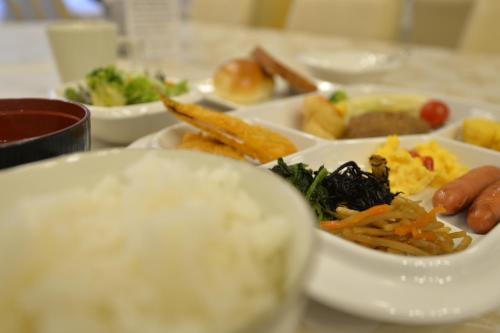 Food and beverages, APA Hotel Isehara-Ekimae in Isehara