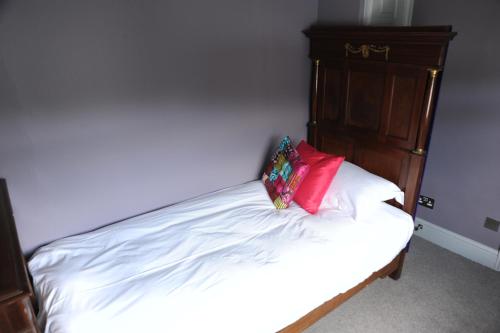 The Tunbridge Wells Hotel - image 2