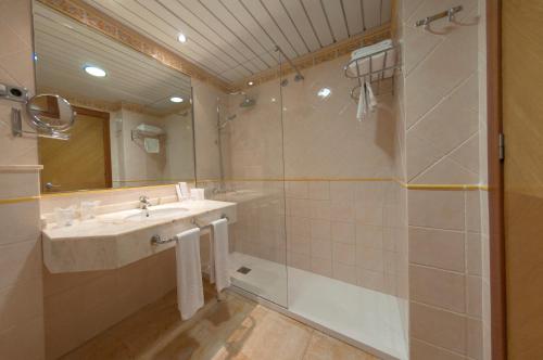 HOTEL LA LAGUNA SPA & GOLF