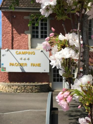 Camping Du Paquier Fané - Hotel - Chagny