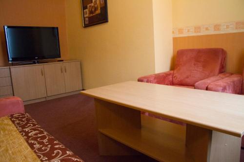 Hotel Iskra - image 2