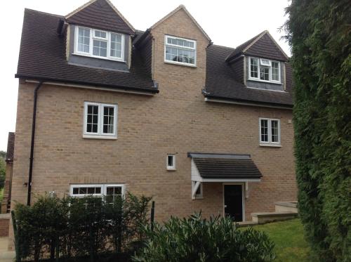 Oxford Apartments 1 in 北欣克西