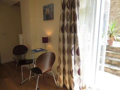 Oxford Apartments 1 in 北欣克西