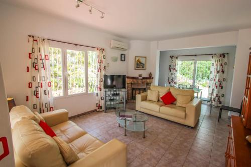 Two-Bedroom House image 5