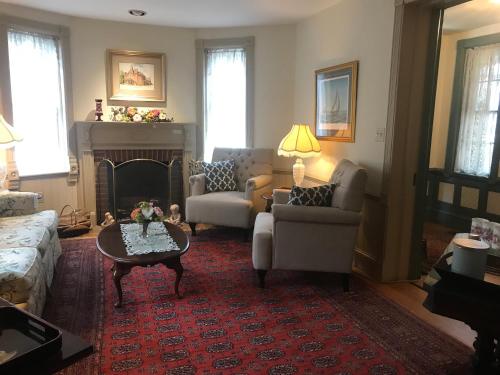 Parsonage Inn Bed and Breakfast in Saint Michaels, USA