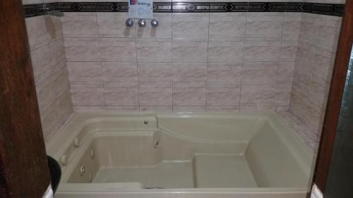 อ่างแช่น้ำร้อน, America Motel (ADULT ONLY) in เซาโดมิงโกส