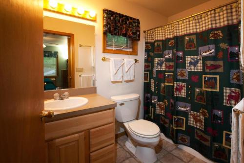 Goshorn Lake Cottage #18 - image 7