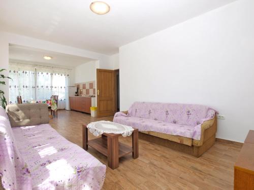Apartments Edin 1359
