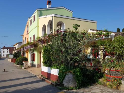  Apartments Judit, Pension in Tar