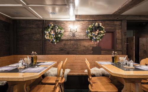 Restaurant, Hotel Alte Post by Mountain Hotels in Davos