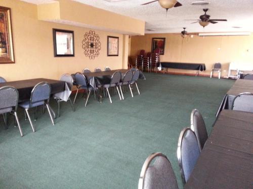 Econo Lodge Inn & Suites Abilene East District – Abilene, TX