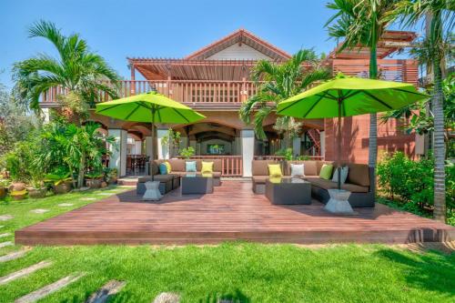 Shared lounge/TV area, Palm Beach Resort in Pranburi