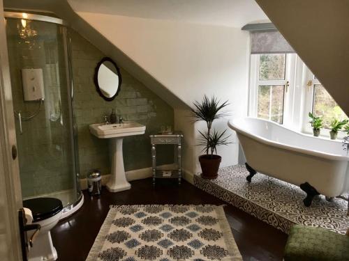 Bathroom, Rosebank House Bed & Breakfast in Strathyre