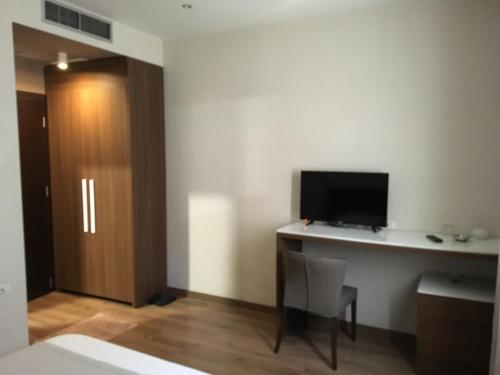 Soleo Hotel, Tirana (photo 10)
