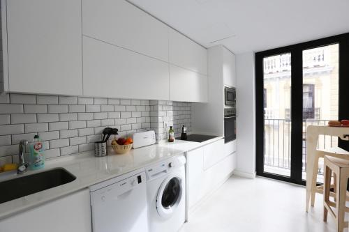 Apartamento de diseño con jacuzzi privado, Granada (fotografie 9)