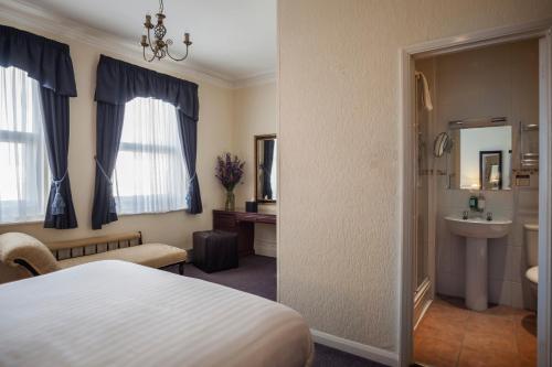 Devonshire Park Hotel - image 14