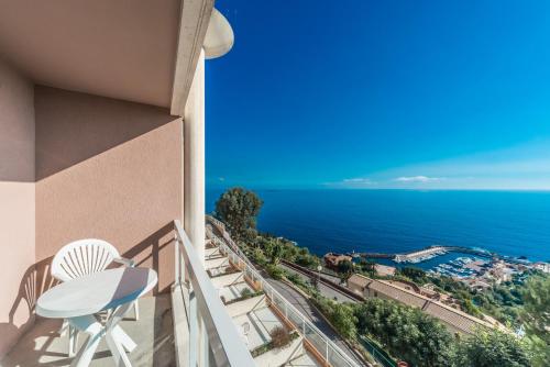 balkon/terras, Association Villa Saint Camille in Theoule-sur-Mer