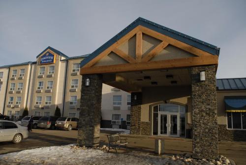 Lakeview Inns & Suites - Fort Saskatchewan in Clover park
