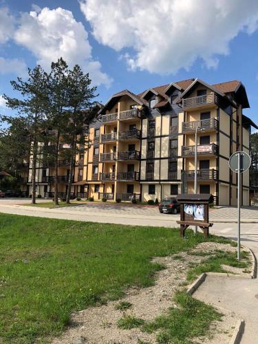 Apartmani Lenka - image 6