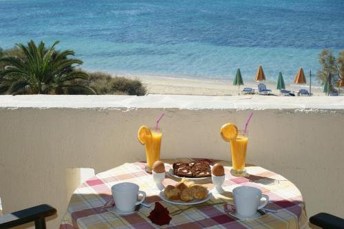 Verykokkos on the beach Agia Anna Naxos 