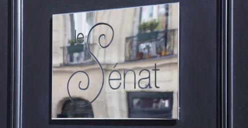 Le Senat – Paris, TX