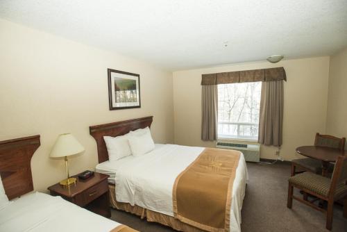 Lakeview Inns & Suites - Chetwynd