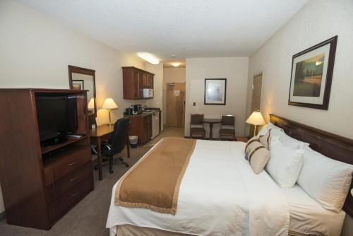 Lakeview Inns & Suites - Chetwynd