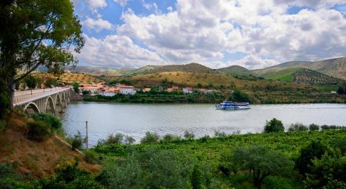 Quinta Da Ponte in คาวาดูด