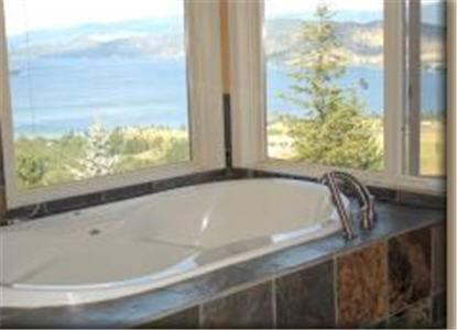 A View of the Lake B & B