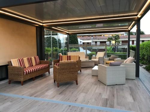 Hotel Villa Rosa - image 2