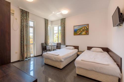 SeaSide Guest Rooms 4