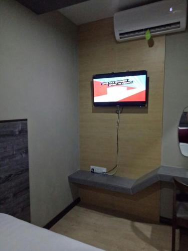 Standard Double Room image 2