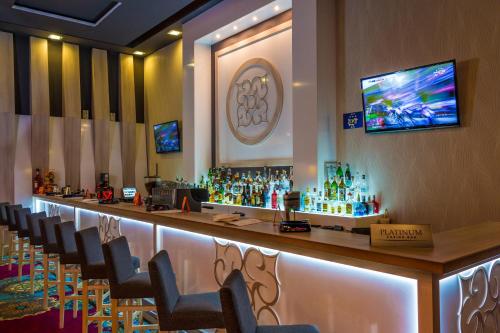 Platinum Hotel & Casino - image 3