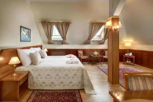 room detail thumbnail 0