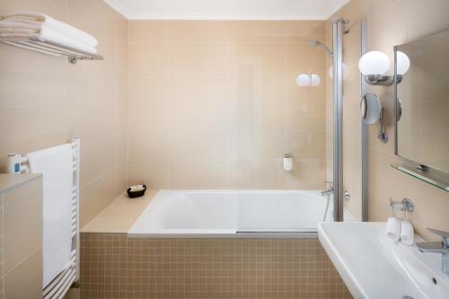 Boutique Hotel Seven Days Prague Room Type - One-Bedroom Suite