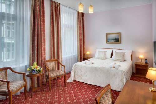 room detail thumbnail 0