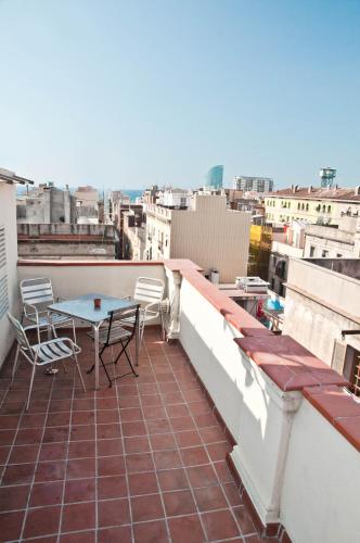 Barceloneta Suites Apartments Beach