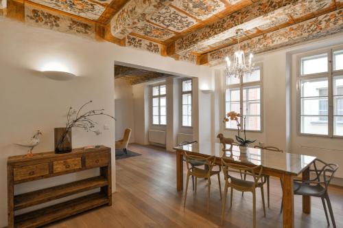 18th CENTURY BAROQUE RESIDENCE, Praha (fotografie 8)