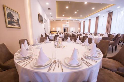 Restaurang, Miznah Hotels & Resorts in Zobnatica