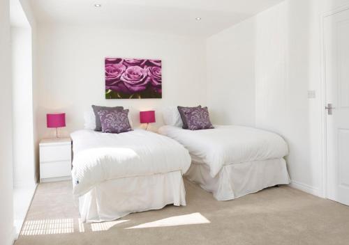 Campbell Park Serviced Properties - Shortstay MK - image 11
