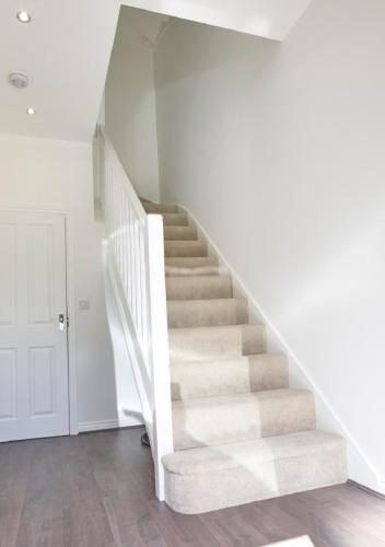 Campbell Park Serviced Properties - Shortstay MK - image 12