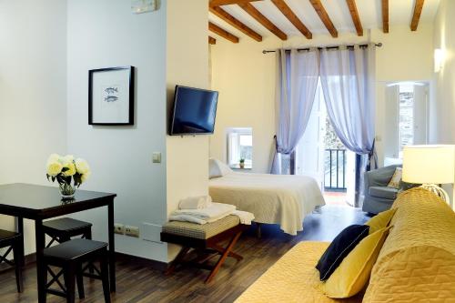 Inicia Casas Reales