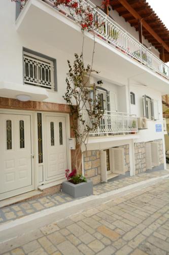 Lampis Studios in 畢達哥雷奧