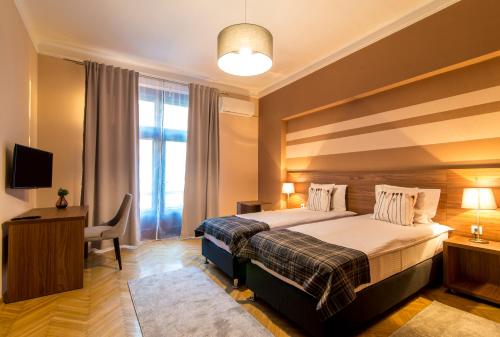 Apartments Top Central 3 - image 6