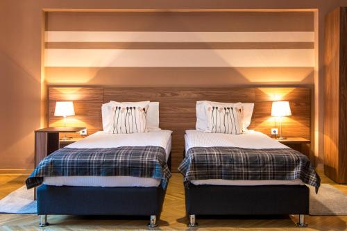 Apartments Top Central 3 - image 5