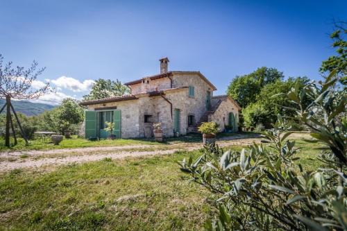  Il Colle sulla Flaminia in Massa Martana